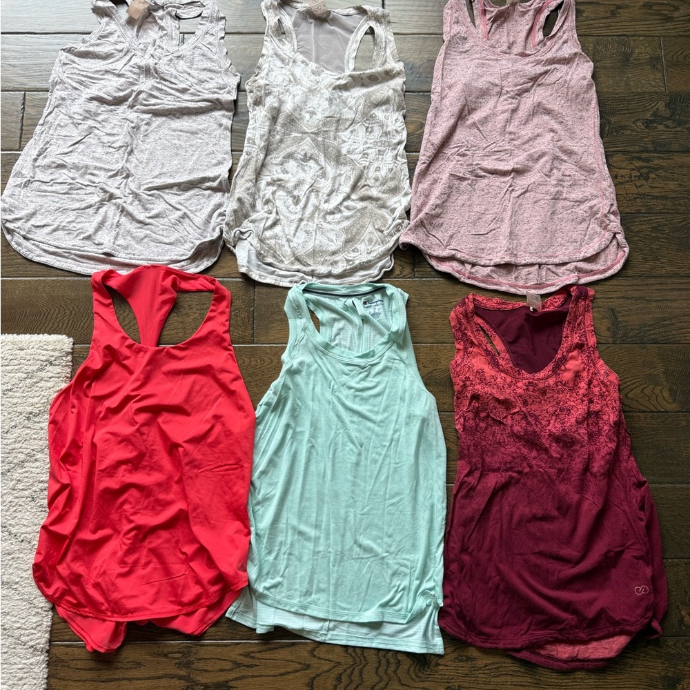 CALIA by Carrie Underwood Red and Green Tank Top